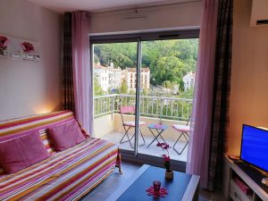 COSTA FESENBECK MARIE-THERESE 32