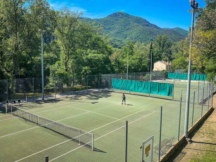Terrain de tennis municipal